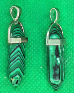 Amuleto Talisman Punta Verde con Betas 2 Colgantes Para que ambos o ambas sientan esa conexion cercania proteccion y amor_A